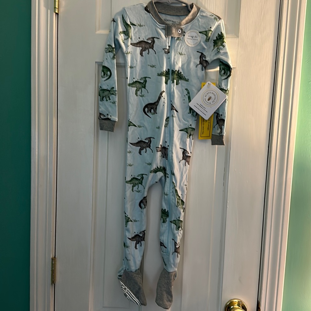 NWT Burt’s Bees One Piece Dinosaur Pajamas